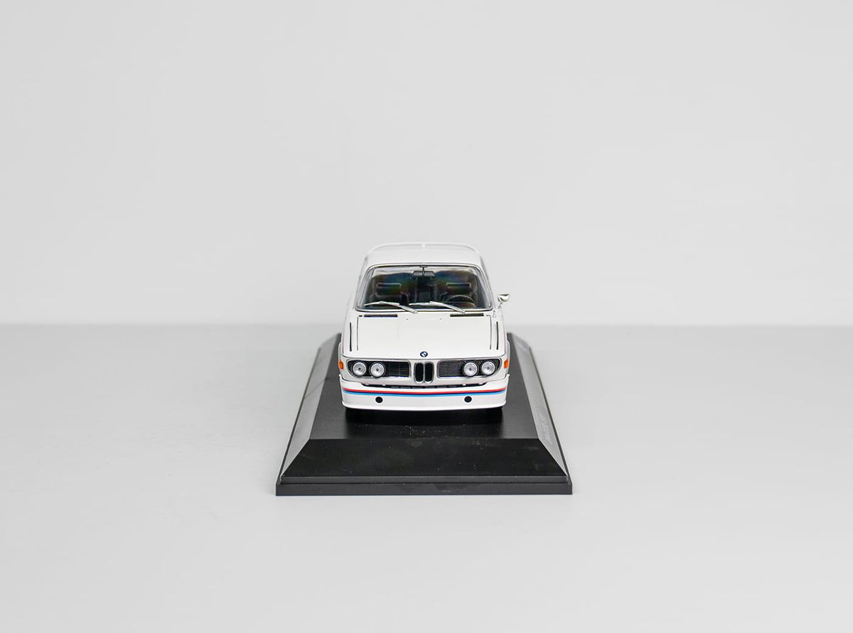 BMW 3.0 CSL Heritage Miniatuur 1:18 - Van Poelgeest BMW & MINI