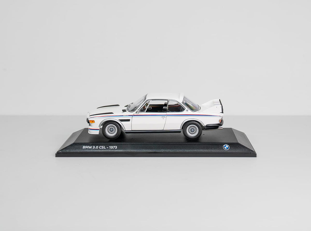 BMW 3.0 CSL Heritage Miniatuur 1:18 - Van Poelgeest BMW & MINI