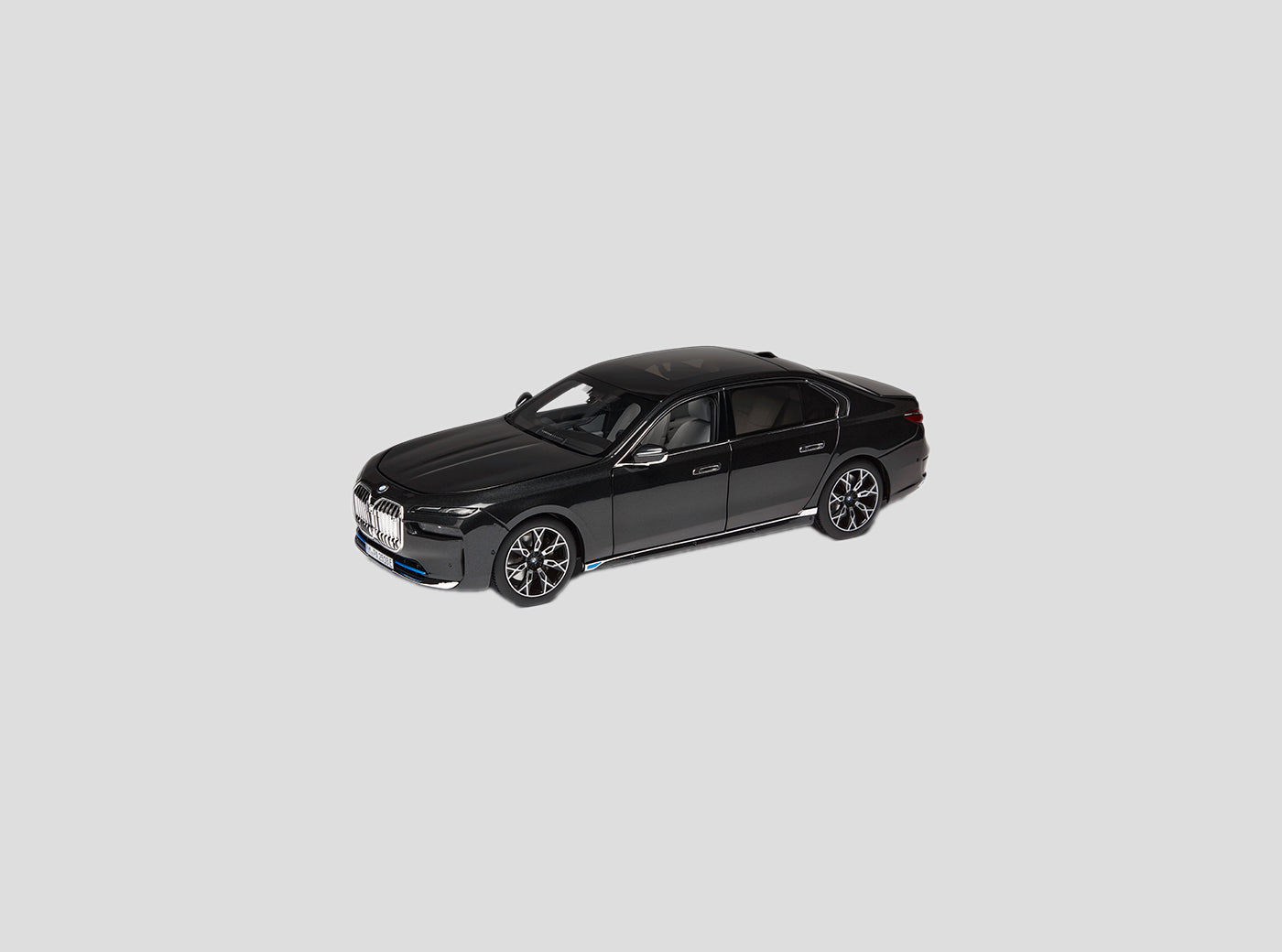 BMW i7 Miniatuur 1:18 (Sophisto Grey Metallic)