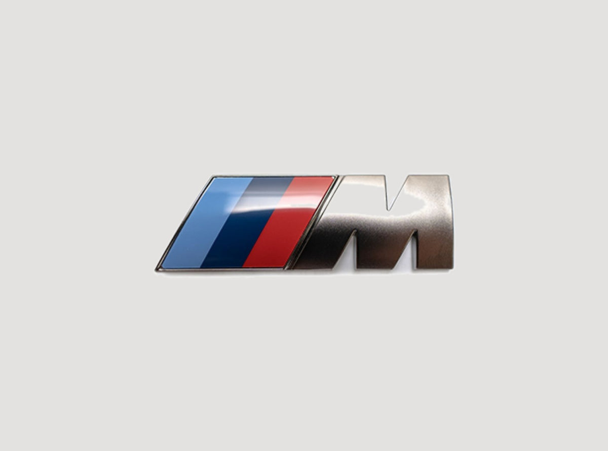 BMW M-logo voor de zijkant, Ceriumgrey mat (45x15mm)