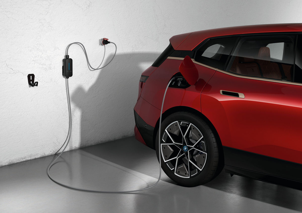 BMW & MINI Flexible Fast Charger | Muurhouder